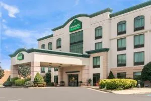 Wingate by Wyndham (Lexington, VA) - Raphine