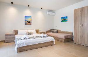 Studios & Apartments Elisabeta