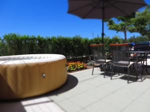 Apartment Gamma with hydromassage mini pool near Split