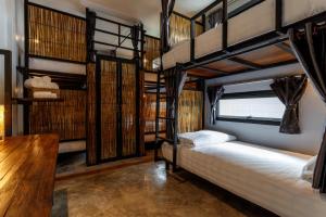 Hostel One Art and Gallery