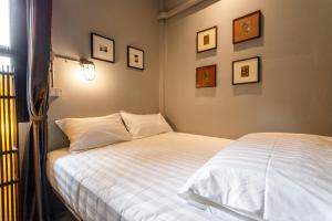 Hostel One Art and Gallery