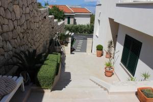 Apartments Lianto 