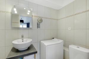 Appartements Pick A Flat's Apartments in Batignolles - Rue Biot : Appartement 1 Chambre