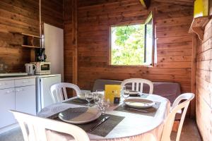 Campings DOMAINE LES EPINETTES : photos des chambres