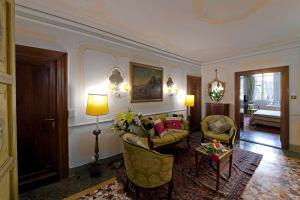 Palazzetto Pisani Grand Canal