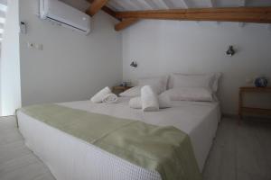 l anima boutique suites Skiathos Greece