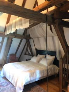 Maisons de vacances Chateau de PORTHOS Le mousquetaire jusqu'a 14 personnes - Vacances Week-end, tourisme, reunions, : photos des chambres