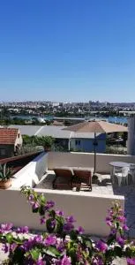 Stone Guest House - Vranjic