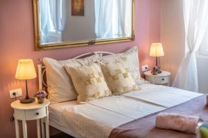 Old City Romantic Studios 3