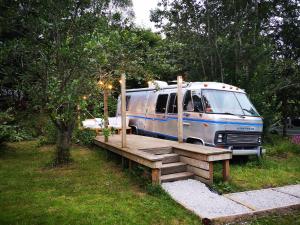 Glamping 1970 American Airstream motorhome