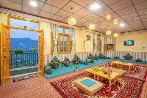 Zostel Homes Kotkhai, Shimla