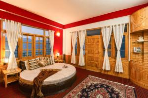 Zostel Homes Kotkhai, Shimla