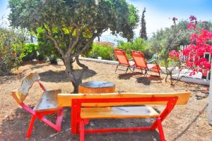 Vacation house with majestic blue sea and green mountain views Salamina Greece