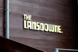 The Lansdowne Hotel - 纽敦阿比
