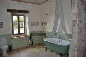B&B / Chambres d'hotes Mas de Garrigue : photos des chambres