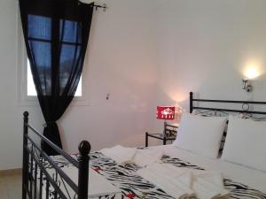 Valanies Rooms Sifnos Greece
