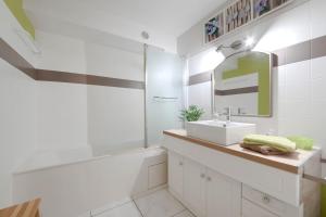 Appartements :) Grand studio lumineux a Toulouse et parking : photos des chambres