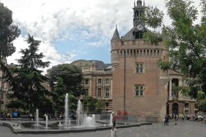 Appartements :) Grand studio lumineux a Toulouse et parking : photos des chambres