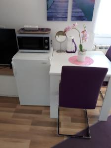 IRIS Room & Apartment