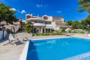 Villa Bozena - 布罗达里卡