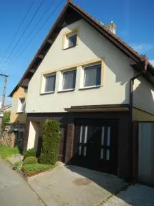 Cyklo ubytování a vinný sklep Žádovice - كيجوف