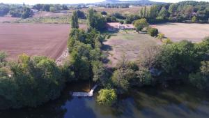 Maisons de vacances GITE clodeguy : Maison 2 Chambres