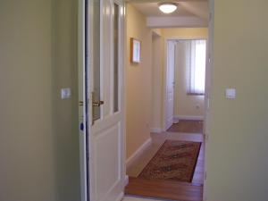 Water view brand new Apartment short stroll to beach peaceful