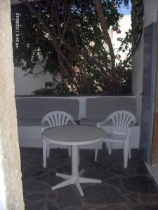 The little bougainvillea house Kythira Greece