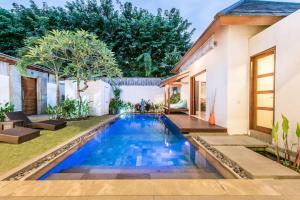 Manis, Luxury 3 Bedroom Heart of Seminyak