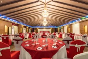 Mountain Glory Forest Resort and Spa, Pokhara