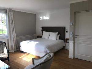 B&B / Chambres d'hotes le clos des belvals : Chambre Double - Vue sur Jardin