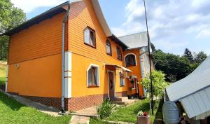 Вила Guest House Karpaty Яремче Украйна