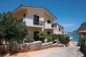 Cyrenia Guesthouse Lakonia Greece