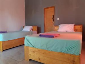 Friend House SURFCAMP