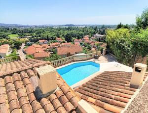Villas 3 Bedrooms Villa near Cannes - Pool & Jacuzzi - Sea View : photos des chambres