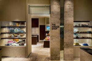 Hotel Shigira Mirage