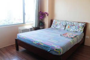 Titan 22P Condo at WH Taft Residences Manila