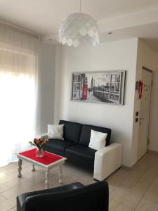 "CASA ROSI" Tel trequattrozero trentatre tredici seiquattrouno