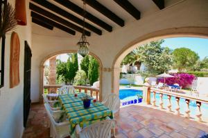 Bellavista WA 4P by CARLOSFERIEN