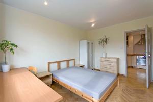 Booking Rent - ul. Żeromskiego