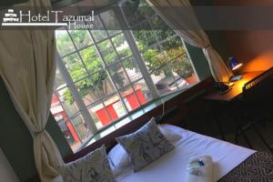 Hotel Tazumal House