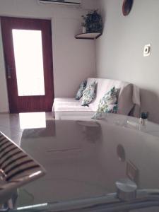 Sweet green apartment with garden