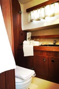 Sailboat, Do-Minus Design Retreat & SPA