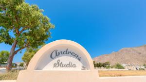 Andreas Studio Santorini Greece