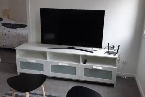 Appartements Elbeuf Etage 1 sweet home Netflix wifi : photos des chambres