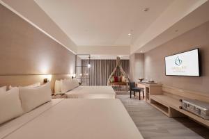 Premier Terrace Double Garden