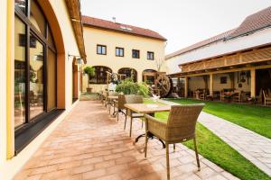 4 stern hotel Hotel Selsky Dvur - Bohemian Village Courtyard Prag Tschechien