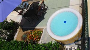 Apartment Gamma with hydromassage mini pool near Split