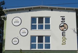 Topmotel