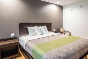 Studio 6 Lake Charles